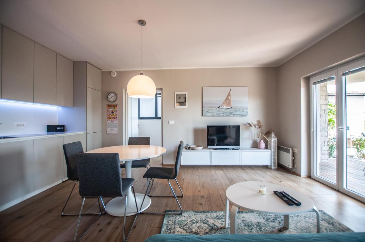 Sea View Apartments Debeli Rtic Ankaran Exterior foto