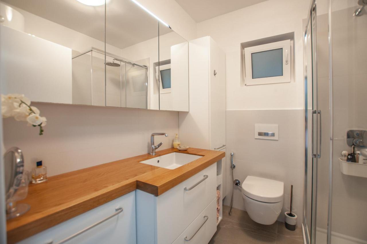 Sea View Apartments Debeli Rtic Ankaran Exterior foto